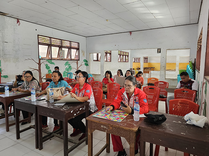 Sosialisasi Permainan Tradisional Di SMPN 1 Tumpaan